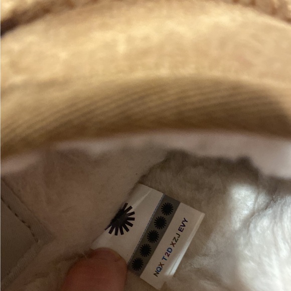 Ugg classic mini slipper in chestnut - Picture 5 of 6